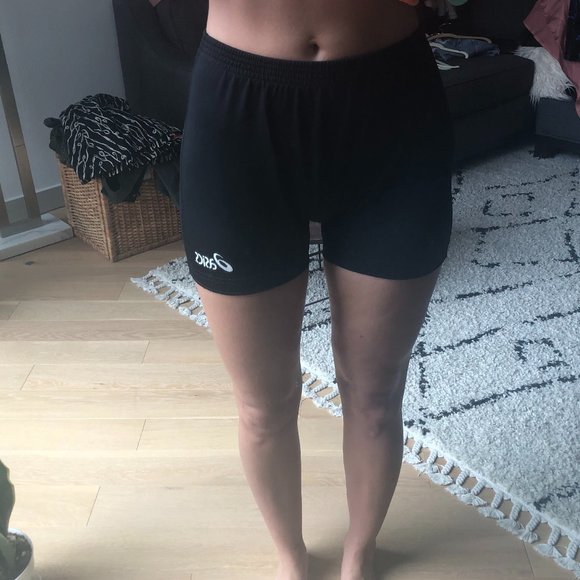 Women's ASICS Bike Shorts Size Medium - Picture 1 of 3